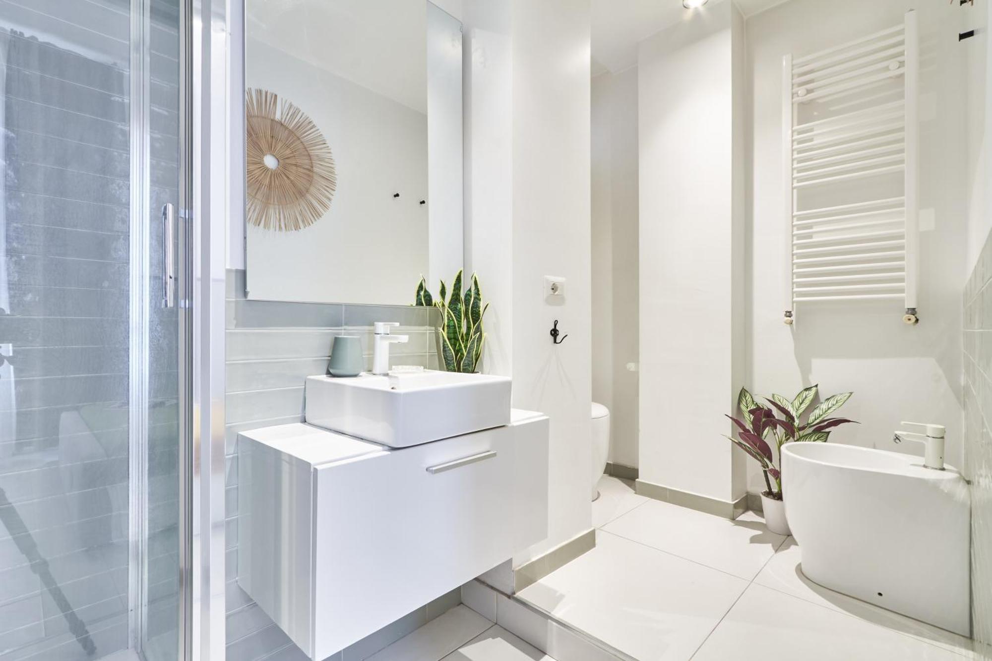 Elegante Appartamento Minimal Dai Tocchi Botanici 밀라노 외부 사진