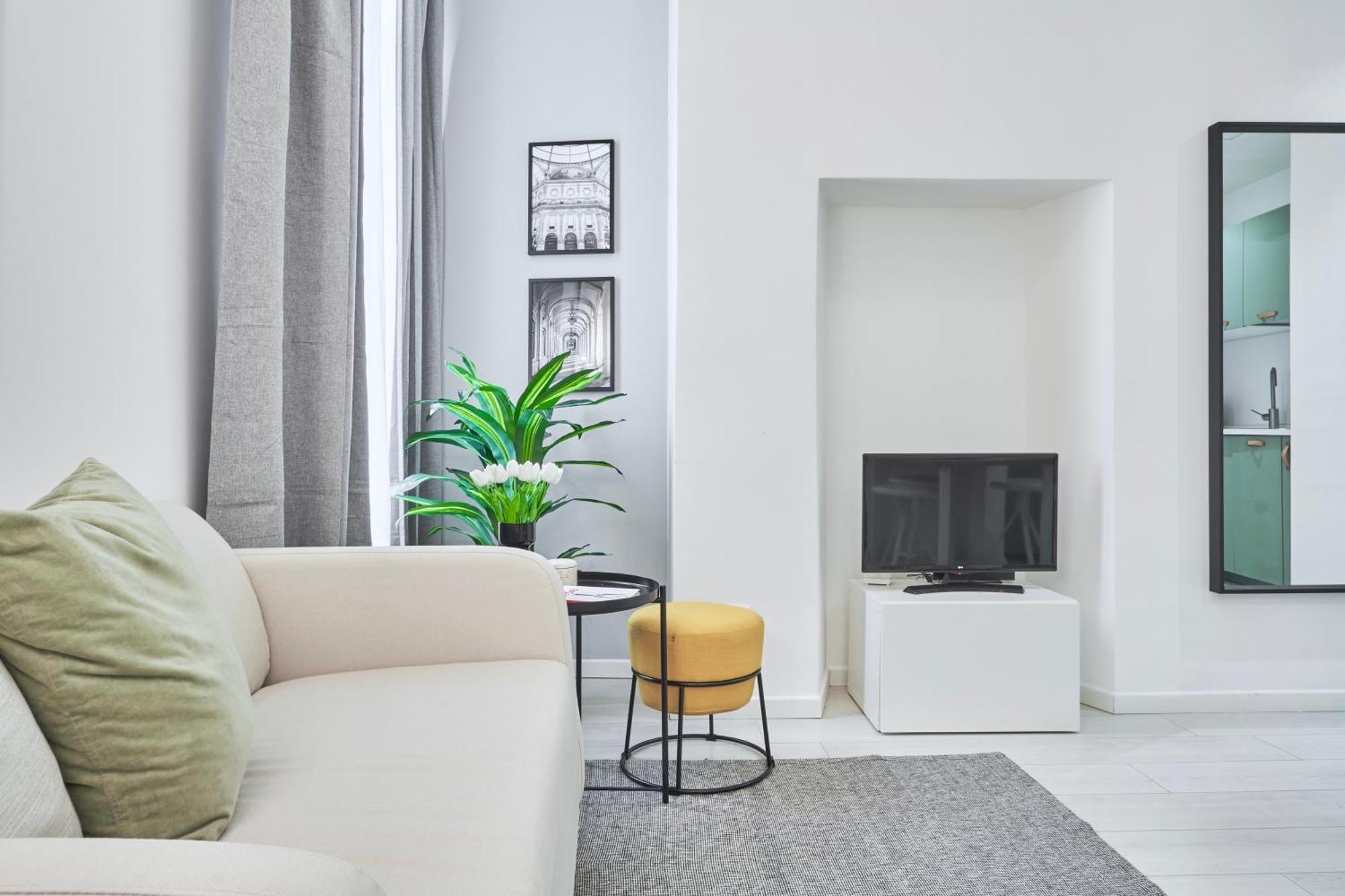 Elegante Appartamento Minimal Dai Tocchi Botanici 밀라노 외부 사진
