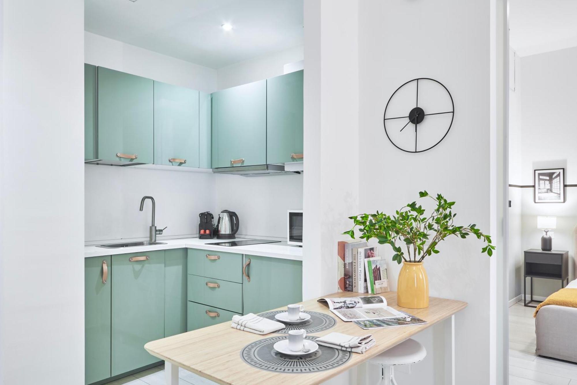 Elegante Appartamento Minimal Dai Tocchi Botanici 밀라노 외부 사진